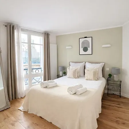 Magnifique De 2 Pieces A Montparnasse Apartment Paris