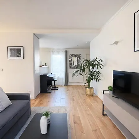 Magnifique De 2 Pieces A Montparnasse Apartment